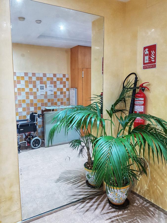 Apartamentos Dona Lucia Torremolinos Exterior photo